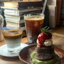 용산-현장-29 | [용산 올딧세] 용리단길 골목 속 분위기 좋은 감성 카페 / 평일 저녁 웨이팅 후기