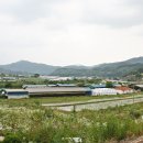 고개너머 동향길 이미지