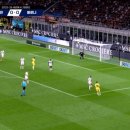 루카 모드리치 AC밀란 데뷔골.gif 이미지