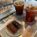 조천환승정류장 | 제주 동쪽 카페 추천 [구좌/성산/조천] 맛있는 디저트가 있는 느좋 커피 맛집