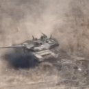 지뢰 밟고 폭발한 러시아 T-90M 탱크 이미지