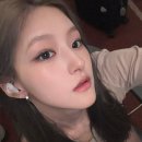 오브스킨(aube skin) | 부산대 동서대 대학축제 찢은 키스오브라이프 하늘 트위터 셀카 옷 정보 (플리즈노팔로우 탑)