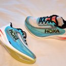 컷아웃컴퍼니 | [러닝화 리뷰] 호카 씨엘로 X1 2.0 - 호카의 플래그십 풀코스 마라톤 경주화 (racing shoe) 리뷰 및...