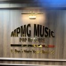 엠피엠지 | mpmg music 엠피엠지 뮤직 신촌 현백 팝업 스토어 | 웨이팅, 분위기, 솔직후기, 굿즈, 포토존...