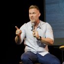 Movies & Speaking 이미지