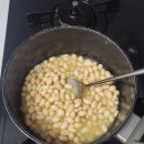 메주콩으로 콩물 만들기 이미지