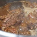 룽쟝족발덮밥 - 마포구 홍익로2길 31 | 룽쟝족발덮밥