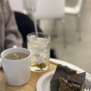 [서울/문래] 스텀프커피 내돈내산 | 문래역 근처 카페 | 바스크치즈케이크 맛집