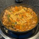 모아식육식당 | 대구 시지 맛집 고기반 국물반 돼지찌개 맛집 욱수골 굴다리식육식당