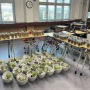 꽃과 식물로 정원가꾸기 이미지