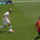 [벨기에 vs 이집트] 라신, 이 슈팅이 수비벽에 막히는 ㄷㄷㄷㄷㄷㄷㄷ.gif 이미지