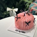 어스케이크 | 바이쫀득쿠키 있음/전남 고흥 레터링 제작케이크] 크림어스케이크에서 생일케이크 제작후기: 블랙핑크리본