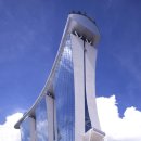 쌍용건설이 지은 싱가포르를 대표할 랜드마크 건축물인 이미지