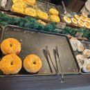 파밀리에 커피 앤 비어 | 벌써 크리스마스를 맞은 영종도 대형 카페 영종도 베이커리 카페 빌리앤오티스 내돈내산 후기