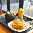 커피콩볶는샌드위치(군산시청점) | 김해 대형 카페 늦게까지 하는 폴인커피 수로왕릉 커피 맛집