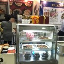 [2015서울수산전시회,Seoul Seafood Show 2015]베이커리쇼케이스, 제과쇼케이스, 냉장쇼케이스, 베이커리다단 쇼케이스 렌탈, 임대, 대여 설치 현장입니다 이미지