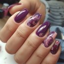 Nail violet