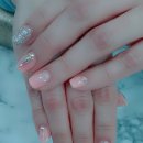 몽's네일