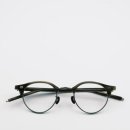 우즈 아이웨어 이미지