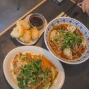 랄라루들(연희사러가마트점) | 랄라루들 연희사러가마트점 사천식 가지튀김 세트로 혼밥가능