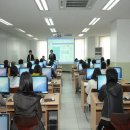 컴퓨터 교실 이미지