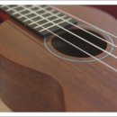 맑은 소리 우쿨렐레 이미지