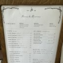 엔틱엠 | 압구정로데오 카페 맛집 예쁜 데이트 장소 추천 빠니드 엠 무니 후기