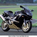 kawasaki ZX-12R 걷잡을 수 없는 파워를 마음껏 컨트롤하고픈 치밀한 감성 2. 이미지