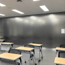 (주)경북디자인센터 | [시공후기] 경북대학교 한국어센터 강의실, 현대큐비클 엠보드(스텐헤어라인)로 완성한 지적인 인테리어