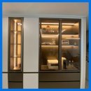 브론즈호텔 | 장식장 브론즈유리 도어교체 작업