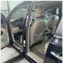 화이트 광택 손세차 이미지