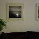 산골짜기 하얀집 이미지