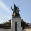 독립문역 2번출구 이미지