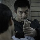 '용의자' 전반적인 영화 후기와 캐릭터별 장면. 이미지