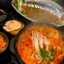 성산교회 앞 버스정류장 | 제주 성산 술집 : 고등어회와 김치우동 조합에 반한 ‘느랑’