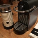 Nespresso pixie & nespresso Aeroccino & descaling kit 이미지