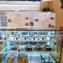 써먼하우스 | 동탄 유럽풍의 예쁜 카페 써먼하우스 뷰 좋은 신리천 베이글 맛집