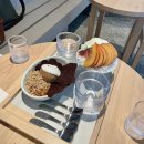 에움(aeum) | 신촌역 경의선숲길카페 디저트맛집 빙수맛집 aeum 에움 내돈내산 솔직후기