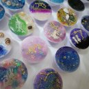 레진아트 휴대폰 그립톡 만들기 이미지