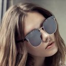 세컨플로어 이미지