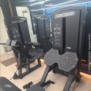 재업가격인하)부티빌더 V8/백익스텐션/V스쿼트/스탠딩아웃타이/벨트스쿼트/렉스코시티드레그프레스 s급 판매 이미지