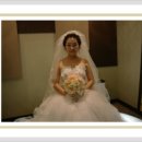 2011년 12월 17일...김해룡 장녀(영신)양 결혼식,,,영신(양) 인사.... 이미지