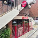 숲속빨간벽돌집 | 서울숲 근처 맛집 추천! 반려견과 방문 가능한 멜츠버거 서울숲점