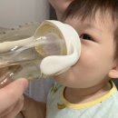 쏟아지는 컵 이미지