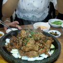 꺼먹돼지 이미지