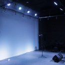 극장 PLOT 이미지