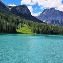 캐나다 록키 『에메랄드 호수 (Emerald Lake)』 &amp; photo by 체칠리아 이미지