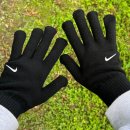 6947 | 나이키 스우시2 니트 러닝장갑 DA6947-010 – 가볍고 따뜻한 겨울 러닝 필수템