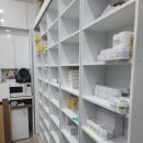 만화약국 | 서울시 성북구 약국 슬라이딩 진열장