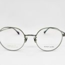 글라스 안경. 콘택트 이미지